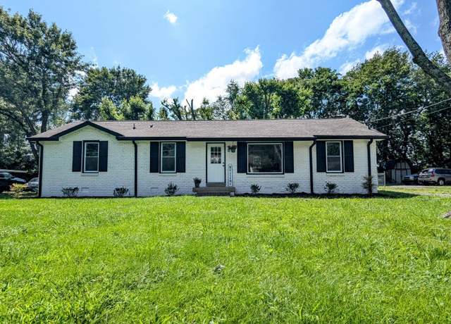 Property at 226 N Electra St, Gallatin, TN 37066, 3 beds, 2 baths