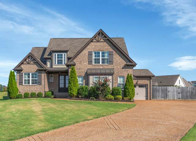 Property at 111 Sundown Cir, Gallatin, TN 37066, 4 beds, 3 baths