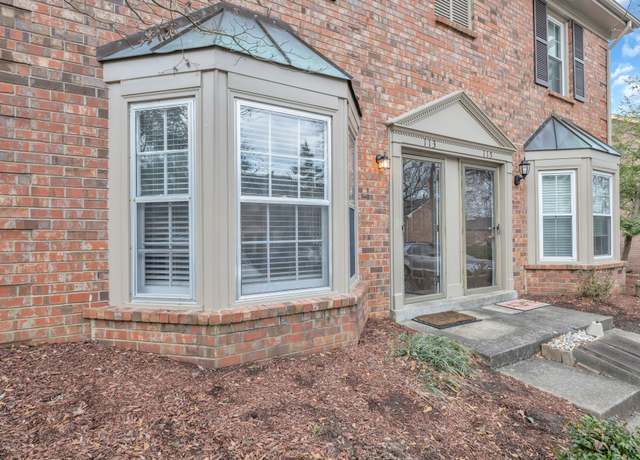 Property at 113 Lakebrink Dr, Nashville, TN 37214, 2 beds, 1.5 baths
