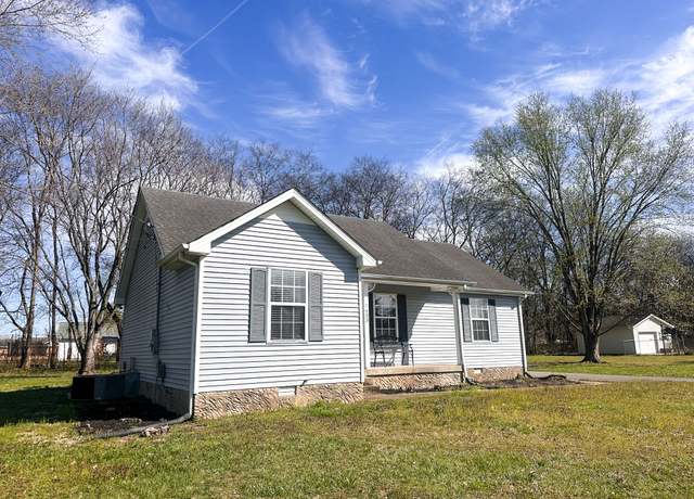 Property at 7433 Lone Eagle Dr, Murfreesboro, TN 37128, 3 beds, 2 baths