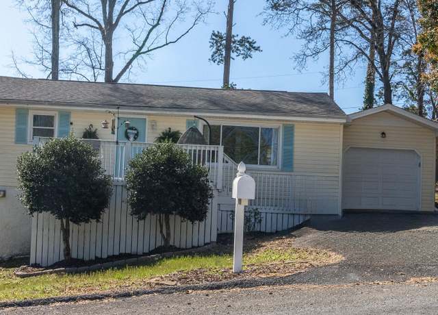 Property at 3814 Altamira Dr, Chattanooga, TN 37412, 3 beds, 1 bath