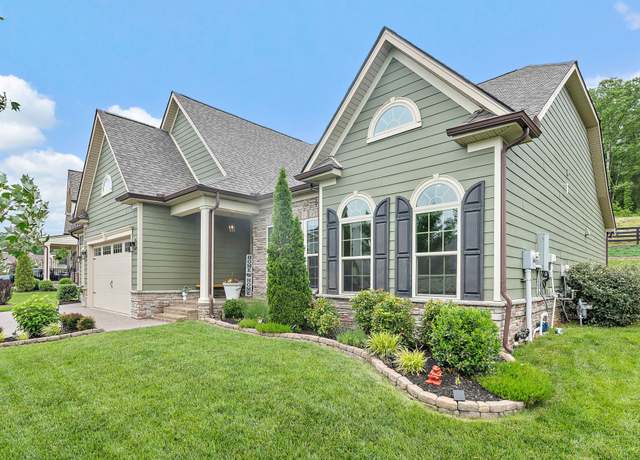 Property at 7216 Sky Meadow Dr, College Grove, TN 37046, 3 beds, 3 baths