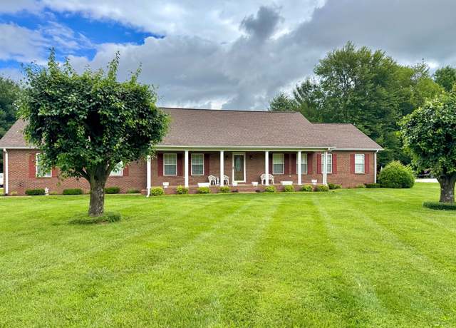 Property at 604 N Russell St, Portland, TN 37148, 3 beds, 2.5 baths