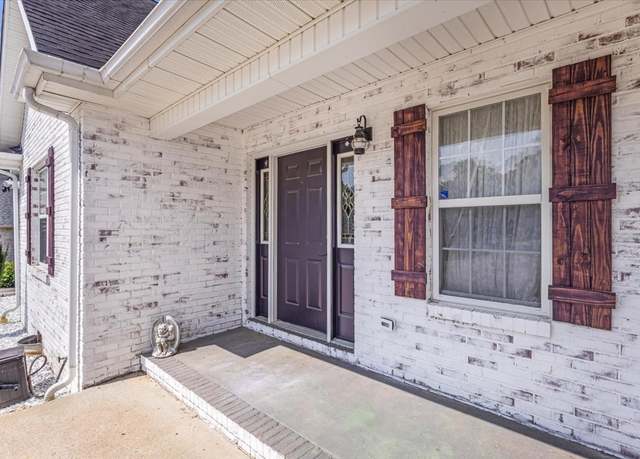 Property at 161 Cumberland Oaks Dr, Tullahoma, TN 37388, 3 beds, 2 baths
