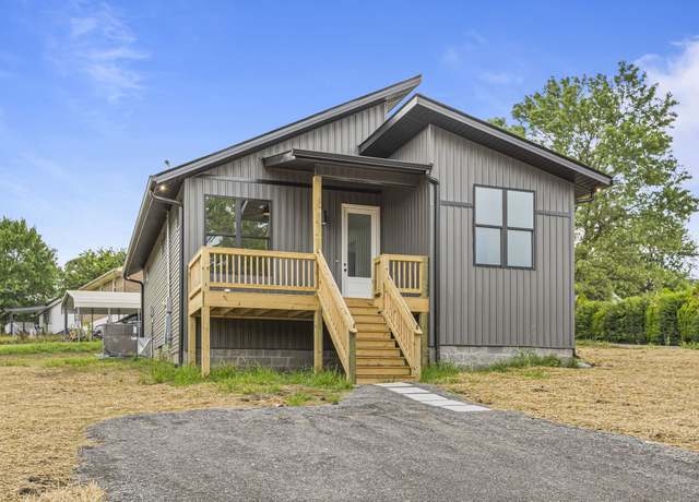 Property at 1144 Apple St, Lewisburg, TN 37091, 3 beds, 2 baths