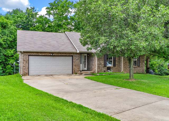 Property at 1348 Chucker Dr, Clarksville, TN 37042, 3 beds, 2 baths