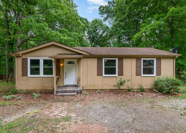 Property at 2117 Ferry Rd, Clarksville, TN 37040, 3 beds, 1 bath