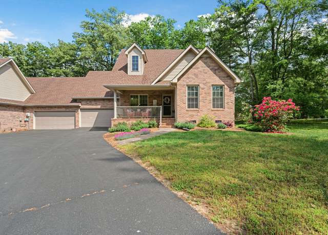 Property at 806 Forrest Dr, Tullahoma, TN 37388, 3 beds, 2 baths