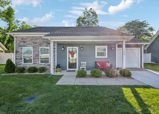 Property at 200 Nichols Dr, Woodbury, TN 37190, 2 beds, 2 baths