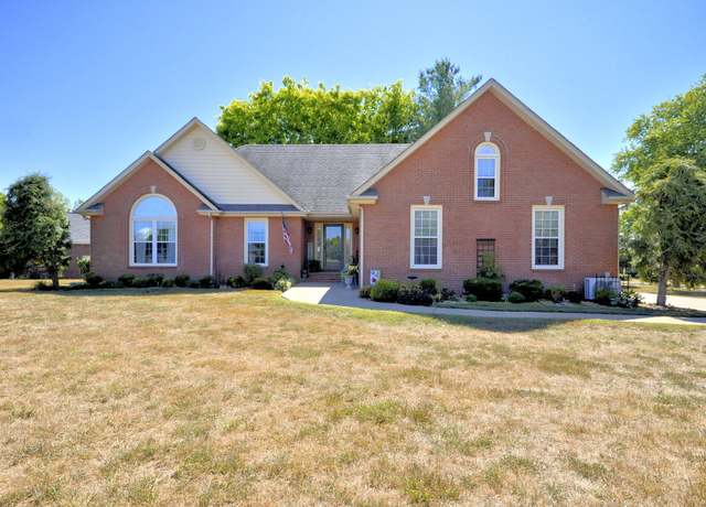 Property at 2572 Hedgerow Ln, Clarksville, TN 37043, 3 beds, 2 baths