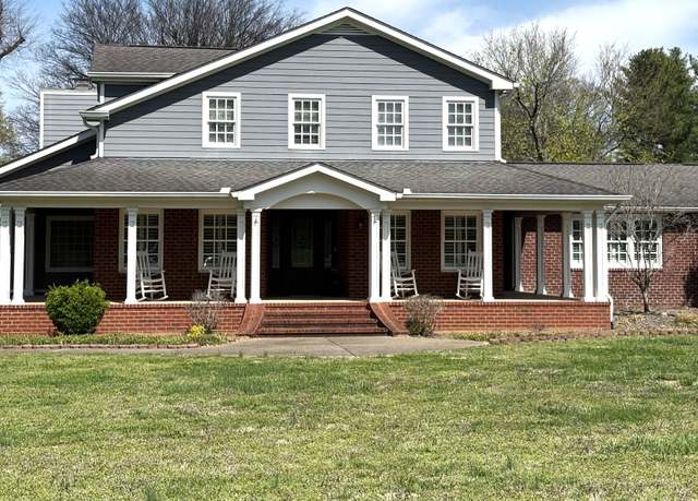 Property at 5032 Twin Lakes Dr, Old Hickory, TN 37138, 3 beds, 4.5 baths