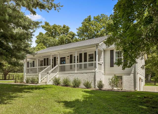 Property at 670 Northridge Rd, Columbia, TN 38401, 4 beds, 3 baths
