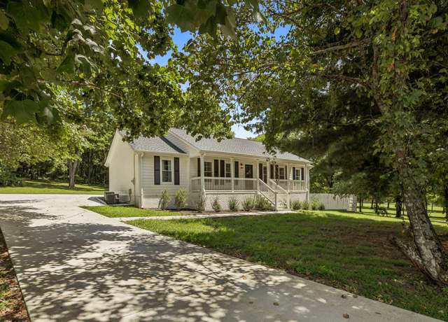 Property at 670 Northridge Rd, Columbia, TN 38401, 4 beds, 3 baths