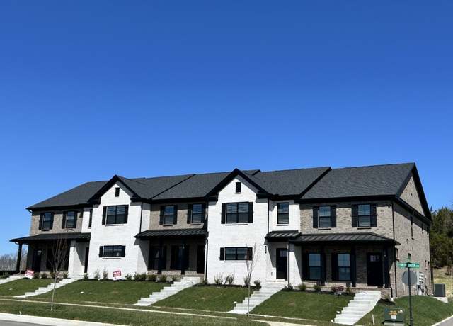 Property at 302 Lynwood Station Blvd, Mount Juliet, TN 37122, 3 beds, 2.5 baths