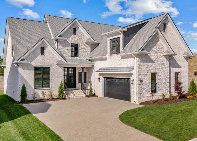 Property at 2037 WT Chandler Blvd #61, Gallatin, TN 37066, 3 beds, 2.5 baths