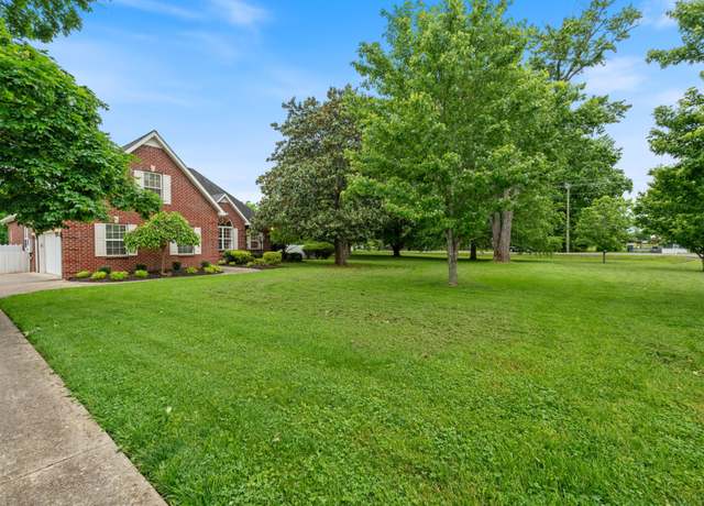 Property at 102 Munson Ct, Smyrna, TN 37167, 4 beds, 3 baths