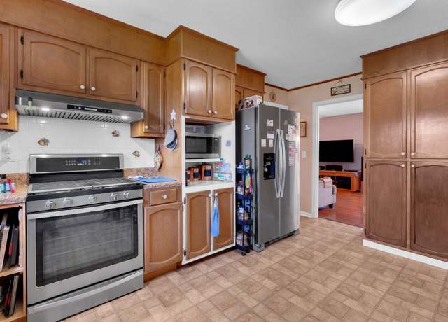 Property at 203 Larkway Dr, Tullahoma, TN 37388, 3 beds, 2 baths