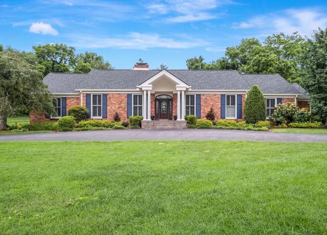Property at 111 Hardingwoods Pl, Nashville, TN 37205, 3 beds, 4.5 baths