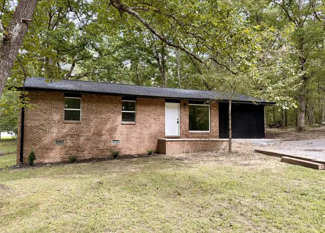 Property at 316 Kerrigan Rd, Crossville, TN 38555, 3 beds, 2 baths