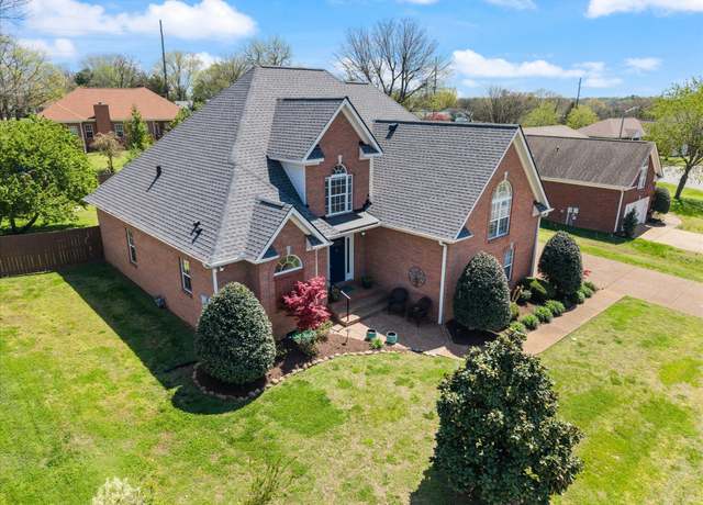 Property at 2108 Golden Oak Ln, Madison, TN 37115, 3 beds, 2.5 baths