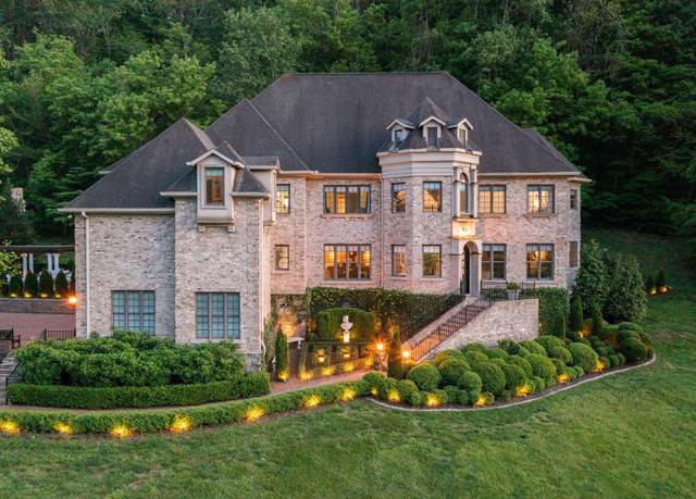 Property at 1060 Natchez Valley Ln, Franklin, TN 37064, 5 beds, 5.5 baths