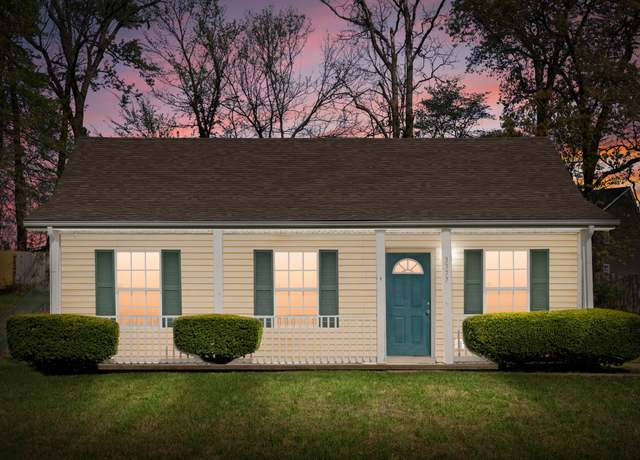 Property at 3377 Summerfield Dr, Clarksville, TN 37042, 3 beds, 2 baths