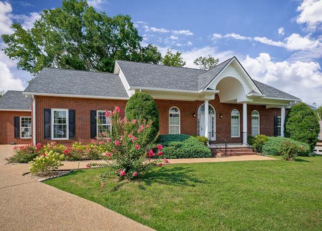 Property at 2108 Boxwood Cir, Cookeville, TN 38506, 4 beds, 3 baths
