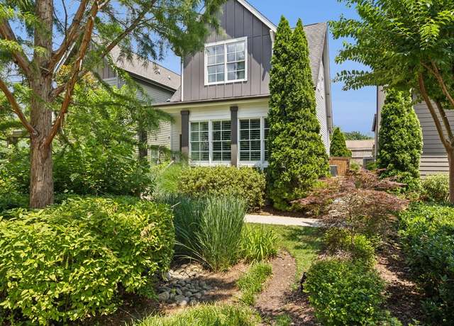 Property at 104 Cottage Ln, Franklin, TN 37064, 3 beds, 2.5 baths