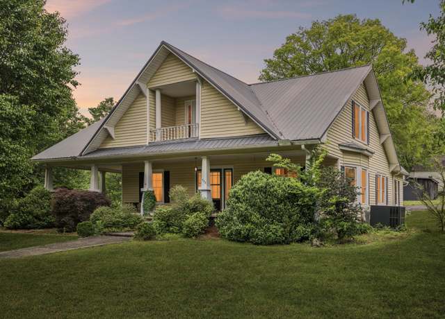 Property at 448 E Main St, Liberty, TN 37095, 5 beds, 2 baths