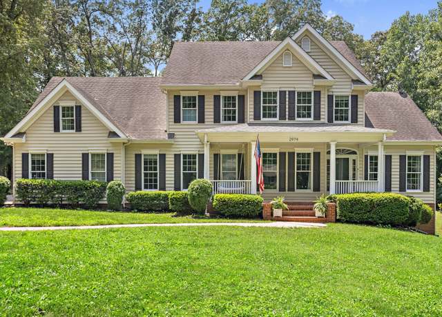 Property at 2974 W Mor Dr, Clarksville, TN 37043, 4 beds, 3.5 baths