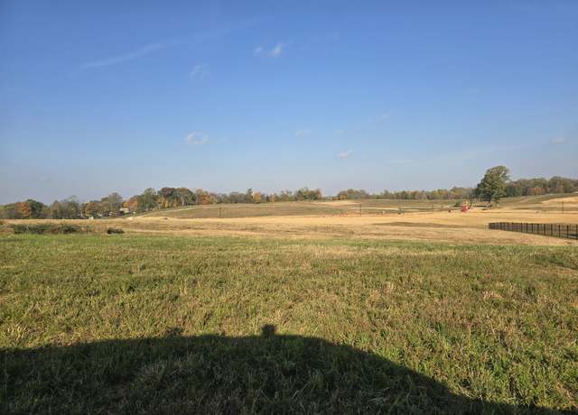 Property at 6 Dunbar Blf, Clarksville, TN 37043