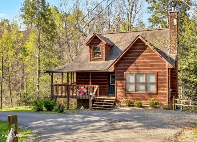 Property at 415 Silver Maple Ln, Gatlinburg, TN 37738, 2 beds, 2 baths