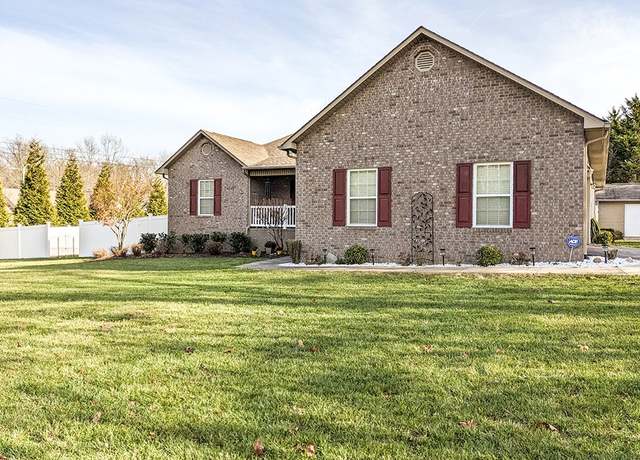 Property at 591 Spruce Loop, Crossville, TN 38555, 3 beds, 2 baths