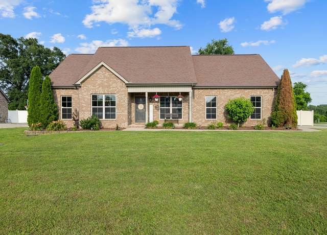 Property at 3228 Marion Davis Dr, Murfreesboro, TN 37129, 3 beds, 2 baths