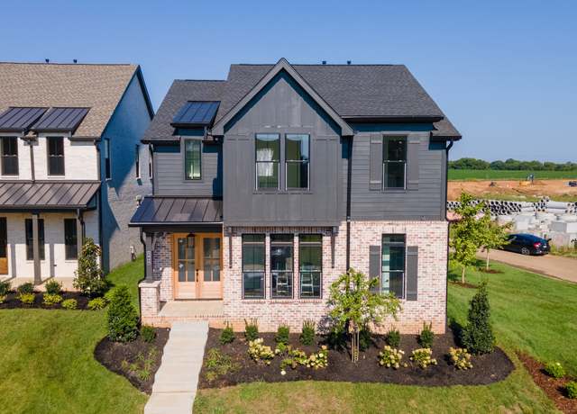 Property at 5049 Owenruth Dr, Franklin, TN 37069, 4 beds, 3.5 baths