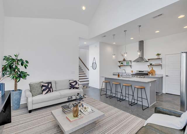 Property at 1114 W Grove Ave #5, Nashville, TN 37203, 3 beds, 3.5 baths