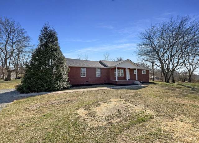 Property at 958 Clearview Rd, Cottontown, TN 37048, 4 beds, 2 baths