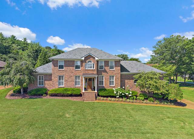 Property at 8341 Carriage Hills Dr, Brentwood, TN 37027, 4 beds, 3.5 baths