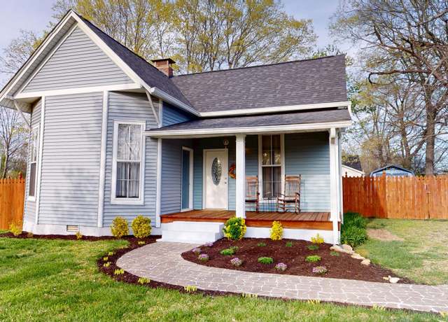 Property at 2519 Old Greenbrier Pike, Greenbrier, TN 37073, 2 beds, 1 bath