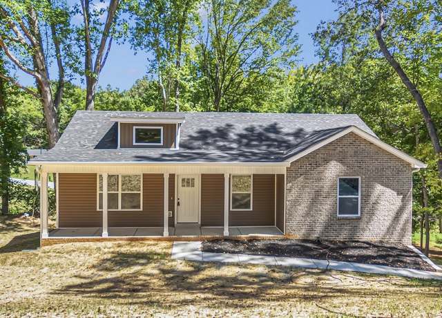 Property at 105 Jay Cir, Clarksville, TN 37040, 3 beds, 2.5 baths