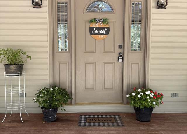 Property at 187 Th Hooper Ln, Mc Ewen, TN 37101, 4 beds, 3 baths