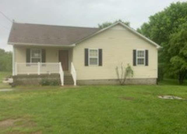 Property at 2620 Valley Ln, Lewisburg, TN 37091, 3 beds, 2 baths