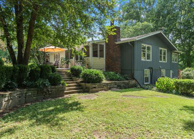 Property at 9032 S Harpeth Ct, Nashville, TN 37221, 4 beds, 4 baths