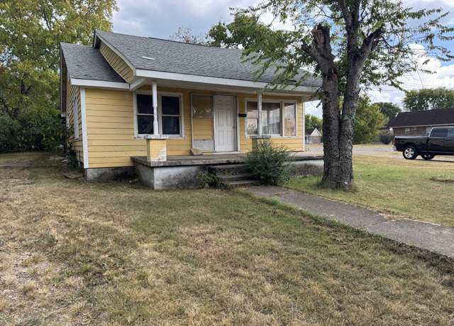 Property at 211 Ward St, Lebanon, TN 37087, 2 beds, 2 baths