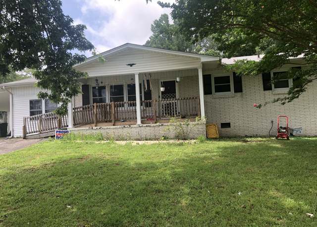 Property at 317 Gale Ln, Lawrenceburg, TN 38464, 3 beds, 2 baths