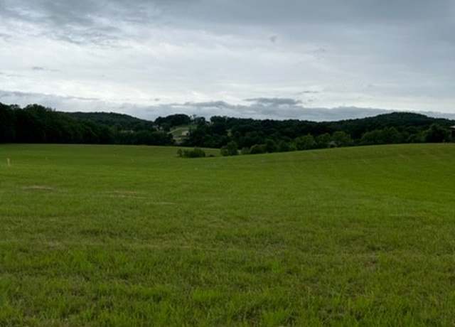 Property at 1 Carey Rd, Hartsville, TN 37074