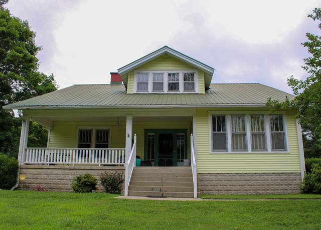Property at 5273 New Chapel Rd, Springfield, TN 37172, 5 beds, 3 baths