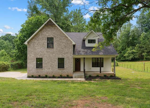 Property at 962 Belmont Rd, Clarksville, TN 37040, 4 beds, 2.5 baths