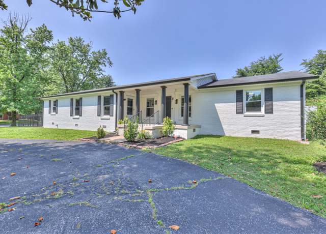 Property at 1126 Toddington Dr, Murfreesboro, TN 37130, 4 beds, 3 baths