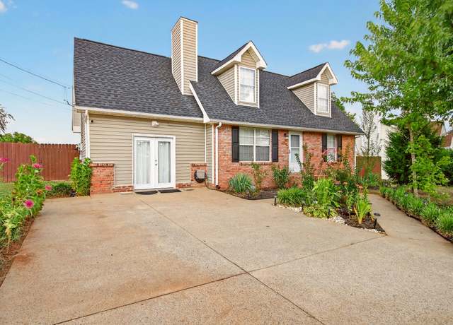 Property at 1217 Marla Dr, Clarksville, TN 37042, 3 beds, 2 baths